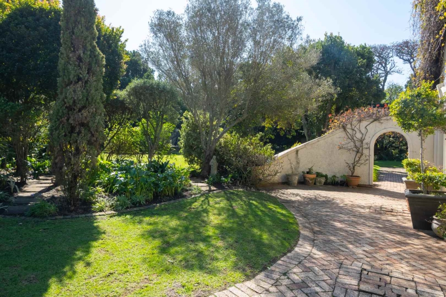 5 Bedroom Property for Sale in Walmer Eastern Cape